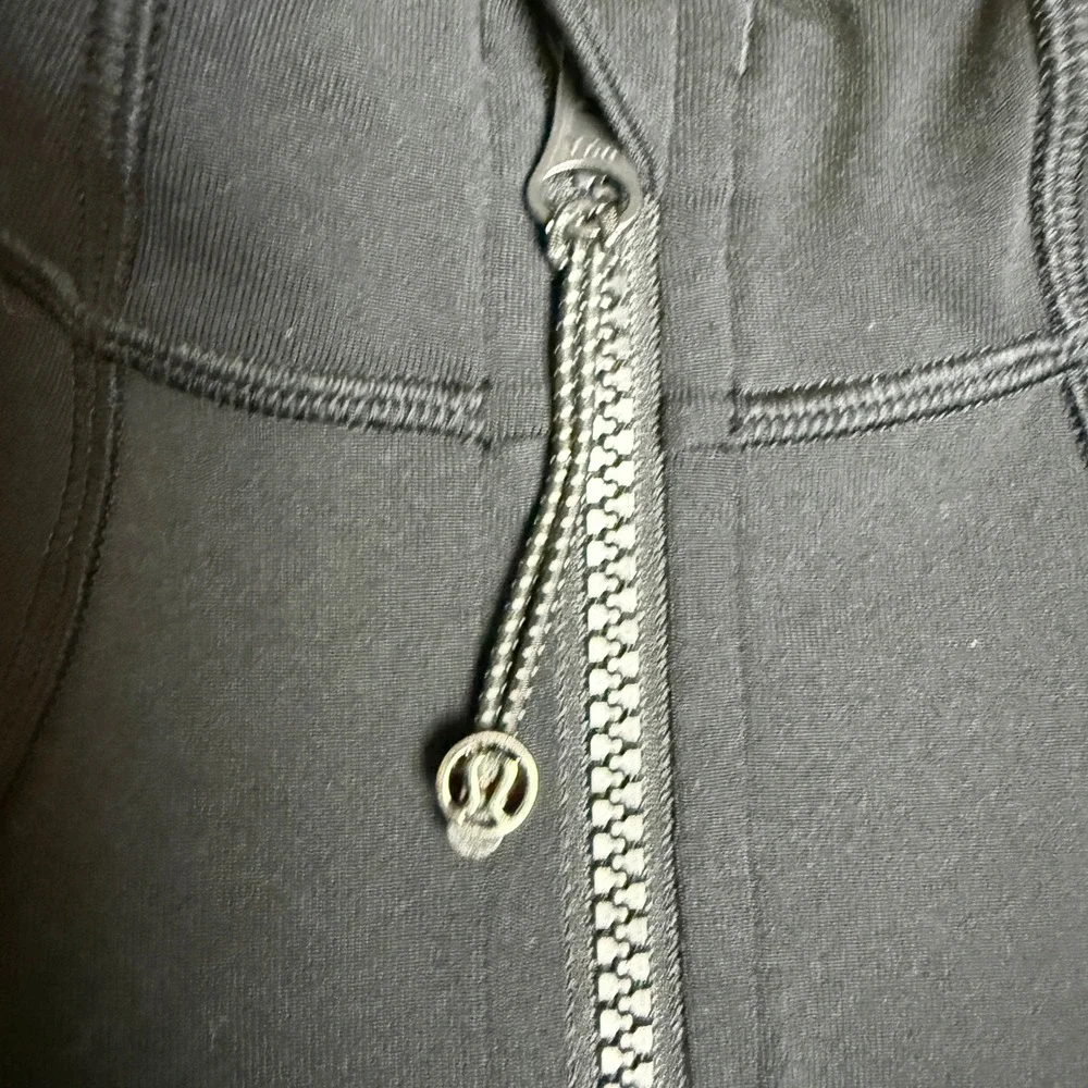 Ivivva by Lululemon Perfect your Practice Jacket Girls 14 Black Full Zip Slim EC